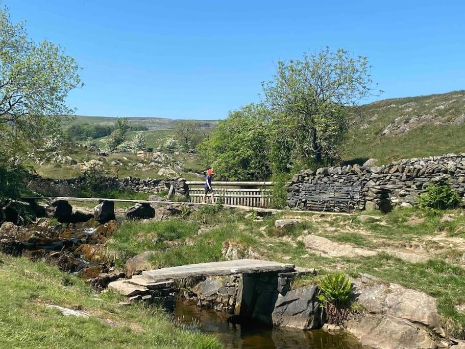 Charming Dog-Friendly Yorkshire Dales Cottage, Austwick Exteriör bild