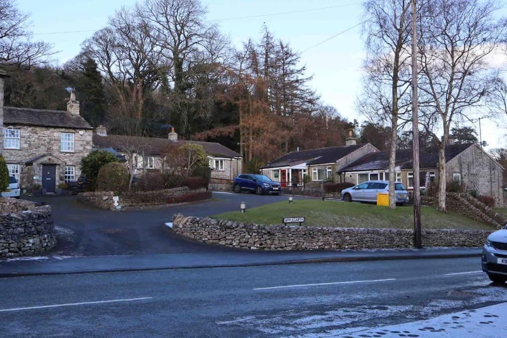 Charming Dog-Friendly Yorkshire Dales Cottage, Austwick Exteriör bild